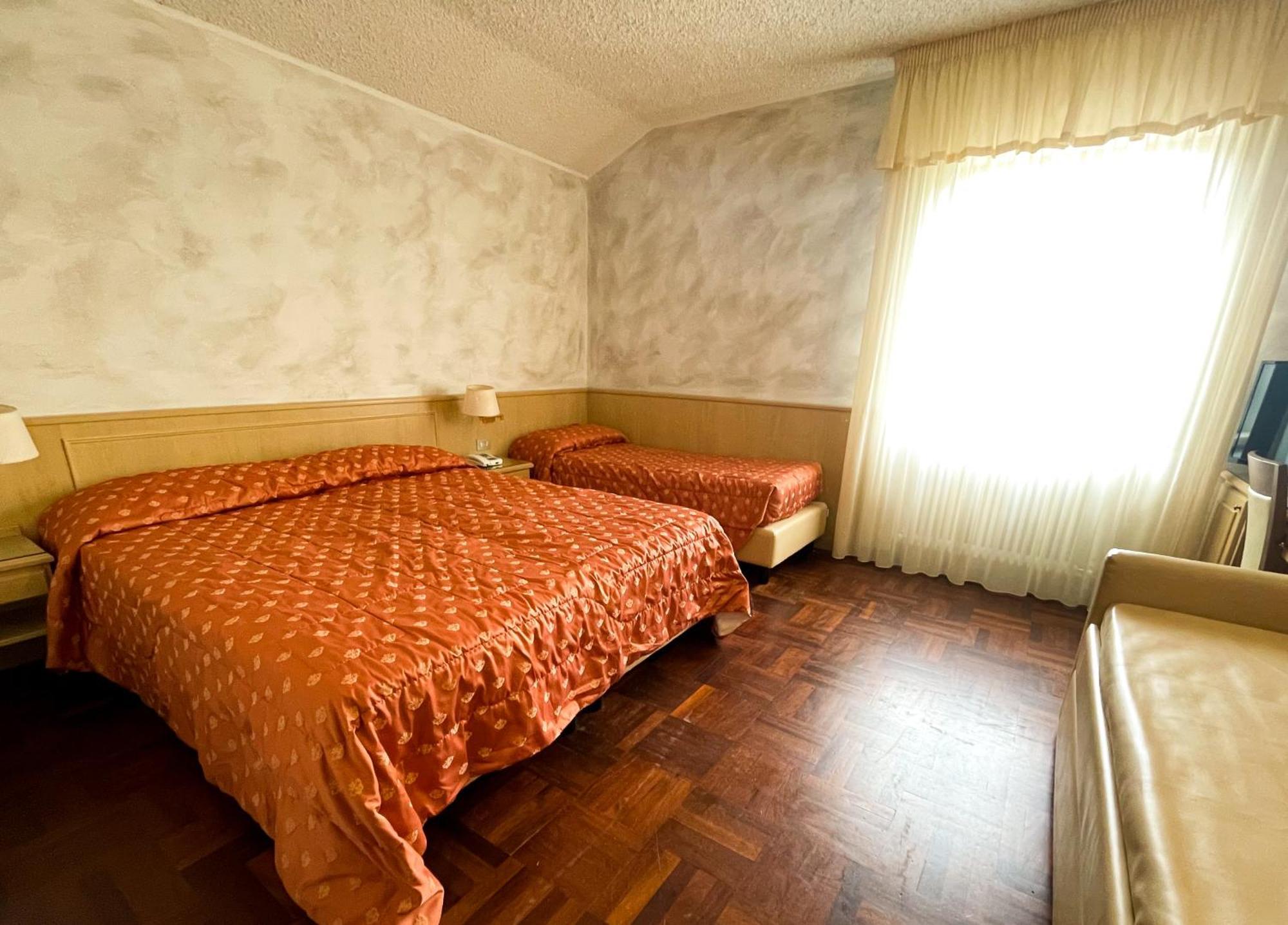 Hotel Lh Del 3*