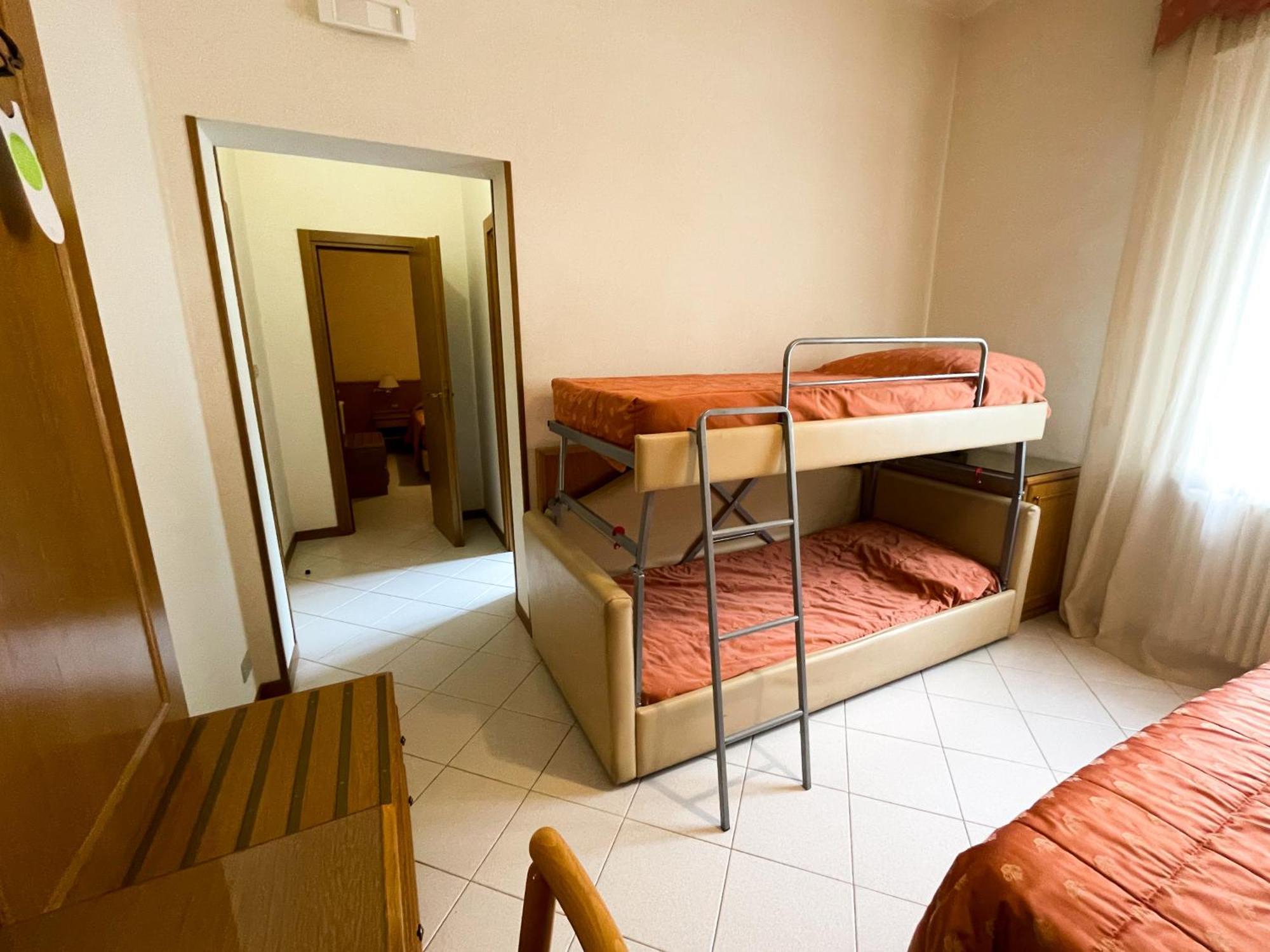 Garni Del Hotel 3*