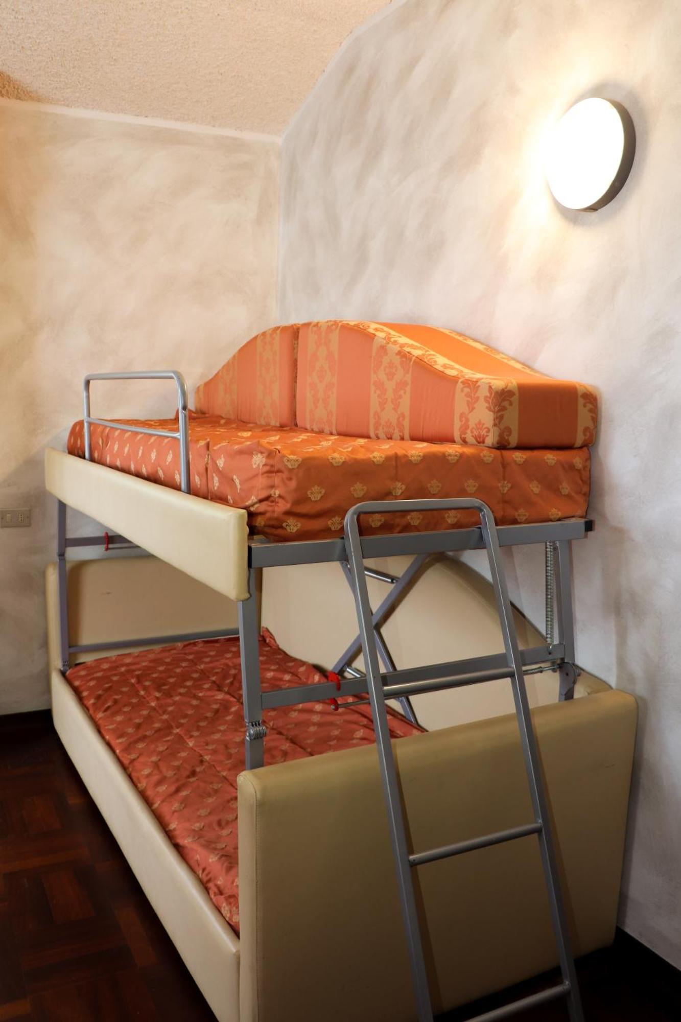 Hotel Lh Del